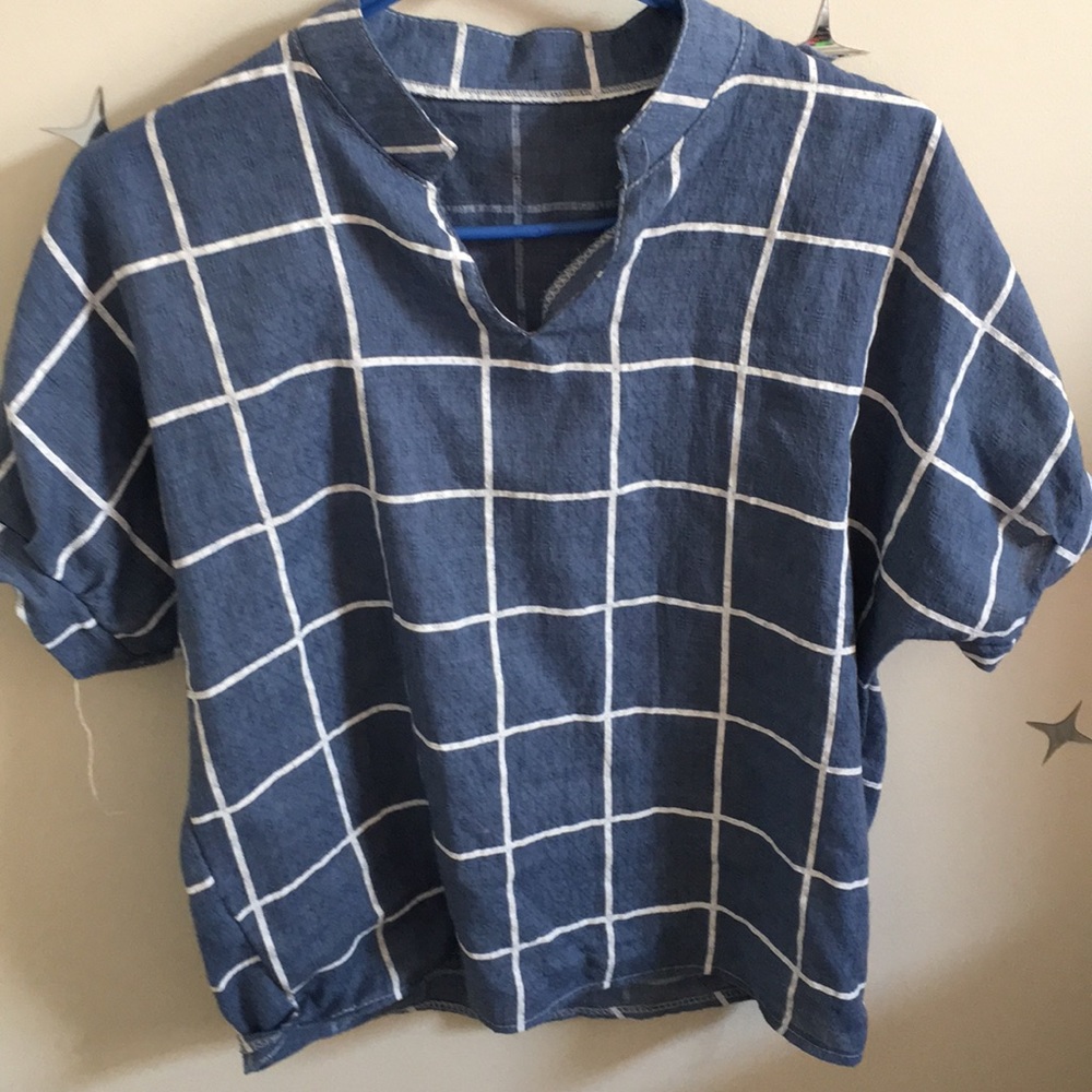 Collared crop top